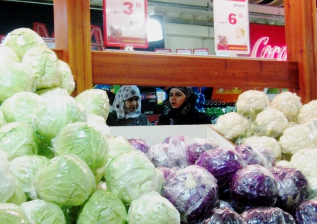 "Arab women shopping' "Palestinian women'