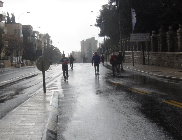 "wet street', "rainy day"