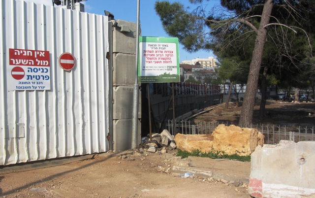"Palestinian grave photo", "picture of Mamilla graves"