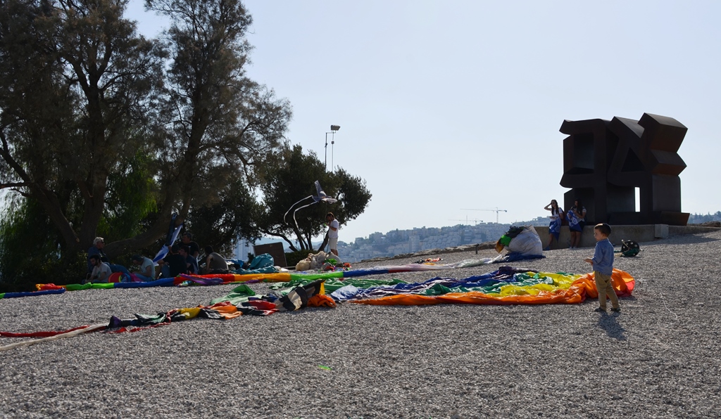 Israel Museum kite festival 